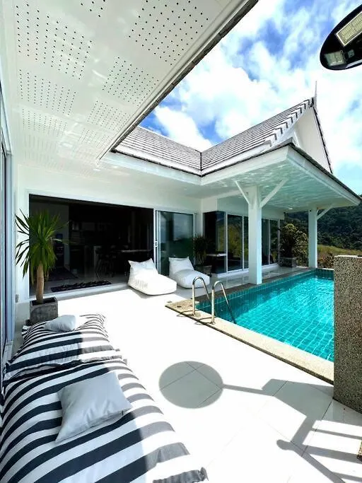 Baankuer Hill Pool Villa Ko Lanta